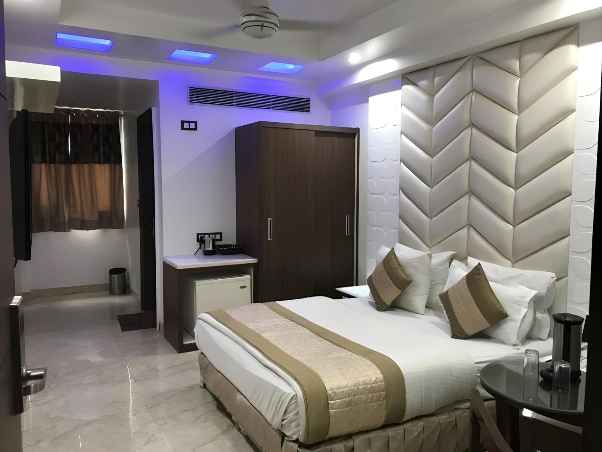 Hotel Sun International New Delhi Extérieur photo